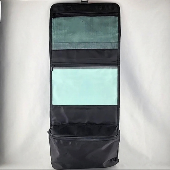 TRACKER Black Travel Foldover Hanging Carry Case Multi Compartments - Picture 5 of 14